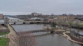 Weather camera view of City of Elgin.
