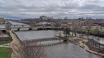 Weather camera view of City of Elgin.