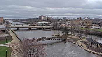 Weather camera view of City of Elgin.