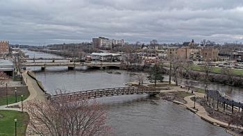 Weather camera view of City of Elgin.