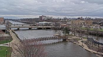 Weather camera view of City of Elgin.