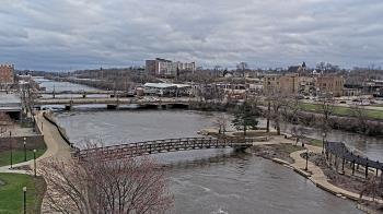 Weather camera view of City of Elgin.