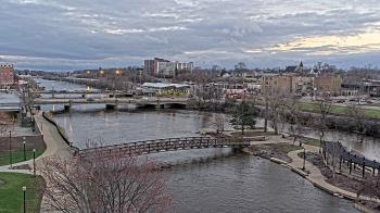 Weather camera view of City of Elgin.