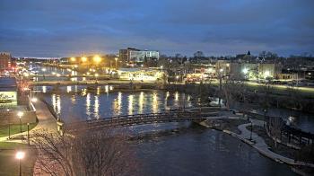 Weather camera view of City of Elgin.