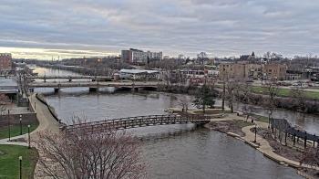 Weather camera view of City of Elgin.
