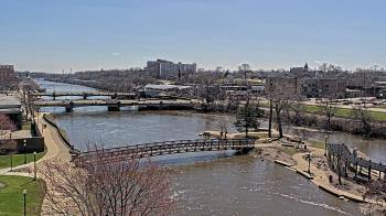 Weather camera view of City of Elgin.