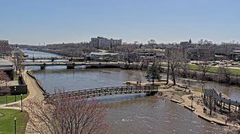 Weather camera view of City of Elgin.