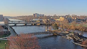 Weather camera view of City of Elgin.