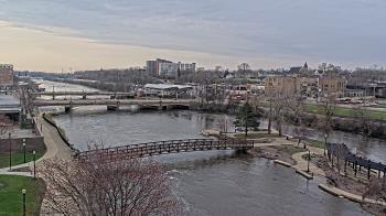 Weather camera view of City of Elgin.