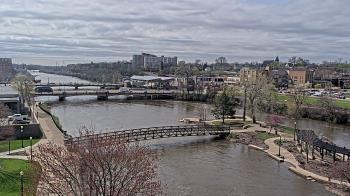 Weather camera view of City of Elgin.