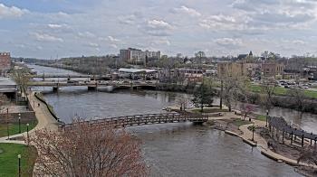 Weather camera view of City of Elgin.