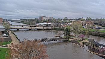 Weather camera view of City of Elgin.