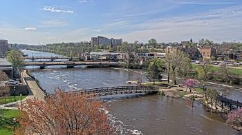 Weather camera view of City of Elgin.