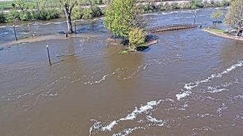 Weather camera view of City of Elgin.