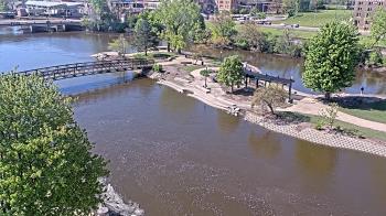 Weather camera view of City of Elgin.
