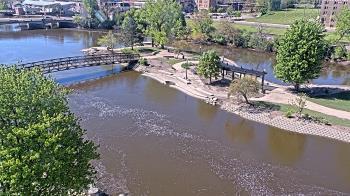 Weather camera view of City of Elgin.