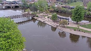 Weather camera view of City of Elgin.
