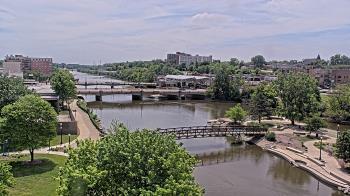 Weather camera view of City of Elgin.