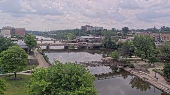Weather camera view of City of Elgin.
