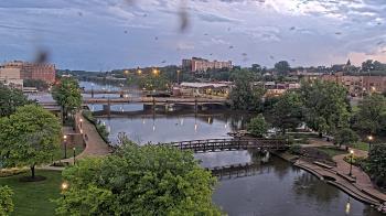 Weather camera view of City of Elgin.