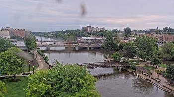 Weather camera view of City of Elgin.