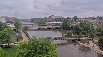 Weather camera view of City of Elgin.