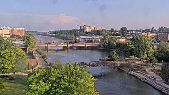 Weather camera view of City of Elgin.