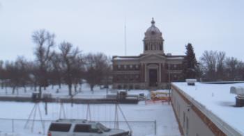 Weather camera view of Ellendale HS.