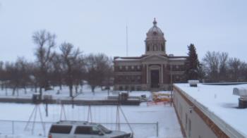 Weather camera view of Ellendale HS.