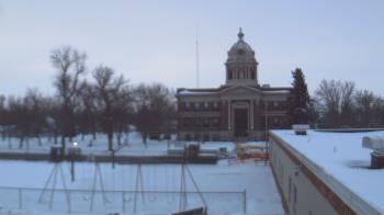 Weather camera view of Ellendale HS.