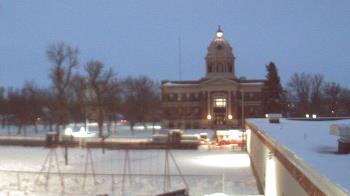 Weather camera view of Ellendale HS.