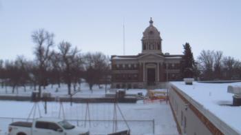Weather camera view of Ellendale HS.