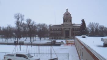 Weather camera view of Ellendale HS.