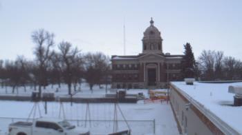 Weather camera view of Ellendale HS.