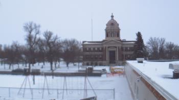 Weather camera view of Ellendale HS.
