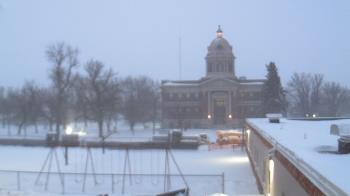 Weather camera view of Ellendale HS.