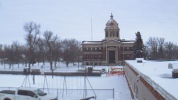Weather camera view of Ellendale HS.