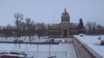 Weather camera view of Ellendale HS.