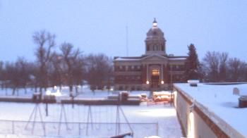 Weather camera view of Ellendale HS.