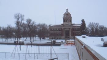 Weather camera view of Ellendale HS.