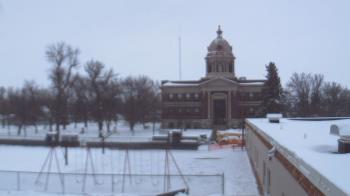 Weather camera view of Ellendale HS.