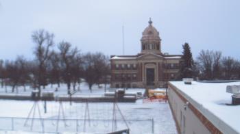 Weather camera view of Ellendale HS.
