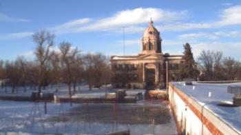 Weather camera view of Ellendale HS.