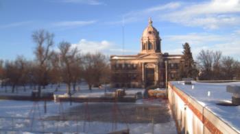 Weather camera view of Ellendale HS.