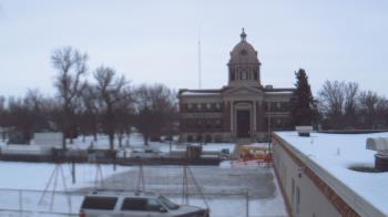 Weather camera view of Ellendale HS.