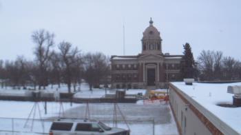 Weather camera view of Ellendale HS.