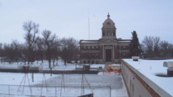 Weather camera view of Ellendale HS.