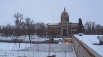 Weather camera view of Ellendale HS.