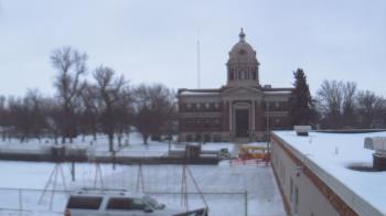 Weather camera view of Ellendale HS.