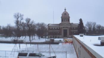 Weather camera view of Ellendale HS.